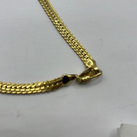 VINTAGE Herringbone Golden Chain Necklace - American Showcase 16” 70’s vibe - Picture 7 of 8